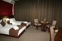 Douma Hotel Hotel dekat Roman Theatre