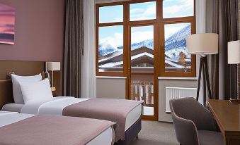 Green Flow Hotel
